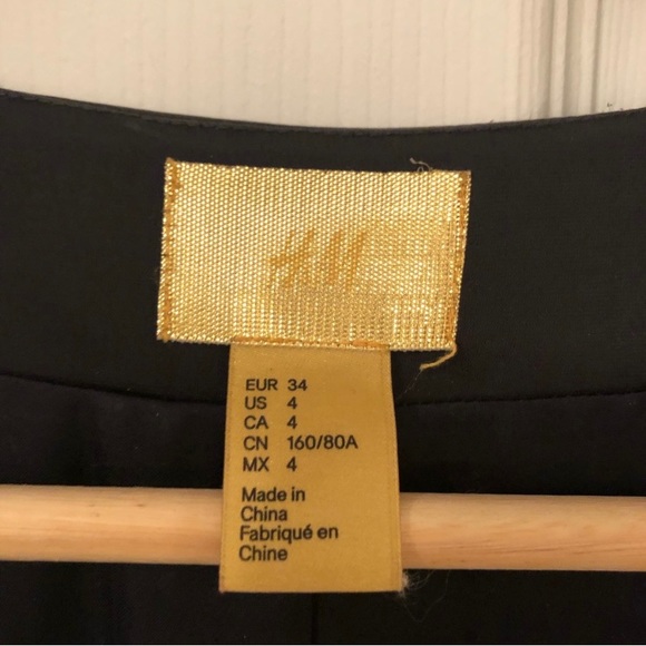 H&M Kimono Amazing add on to your wardrobe!! - Picture 7 of 10